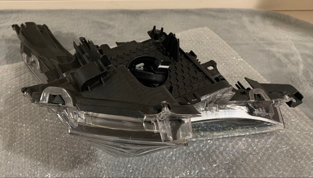 トヨタ 50系プリウス 前期 純正 LED 左 L 助手席側 ヘッドライト