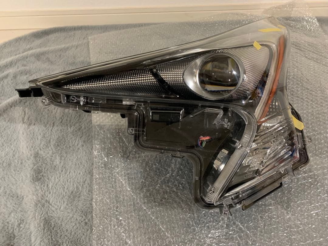 トヨタ 50系プリウス 前期 純正 LED 左 L 助手席側 ヘッドライト