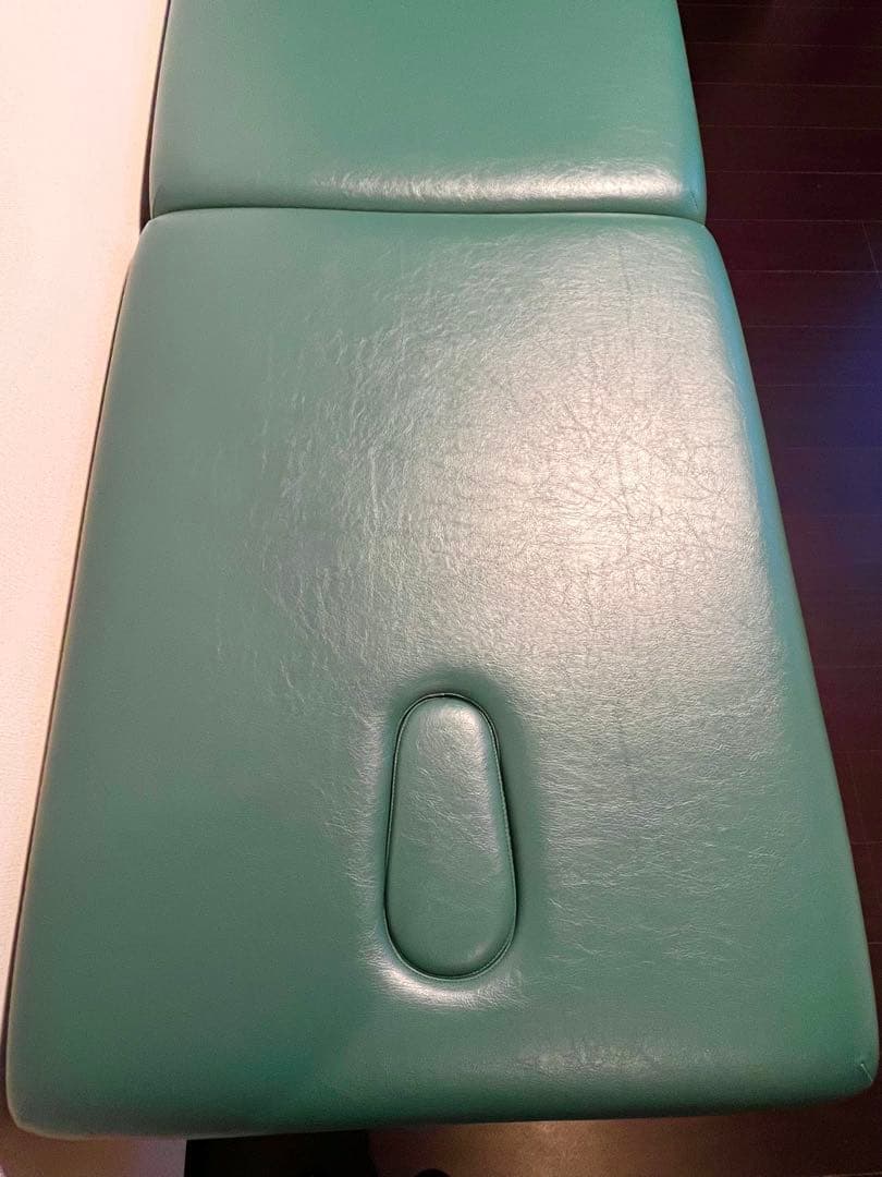 高田製 マッサージベッド 施術ベッド エステベッド メディグリーン