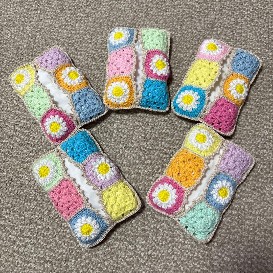 ハンドメイド　かぎ編みファスナーポーチ　ポケットティッシュケース　モチーフ編み