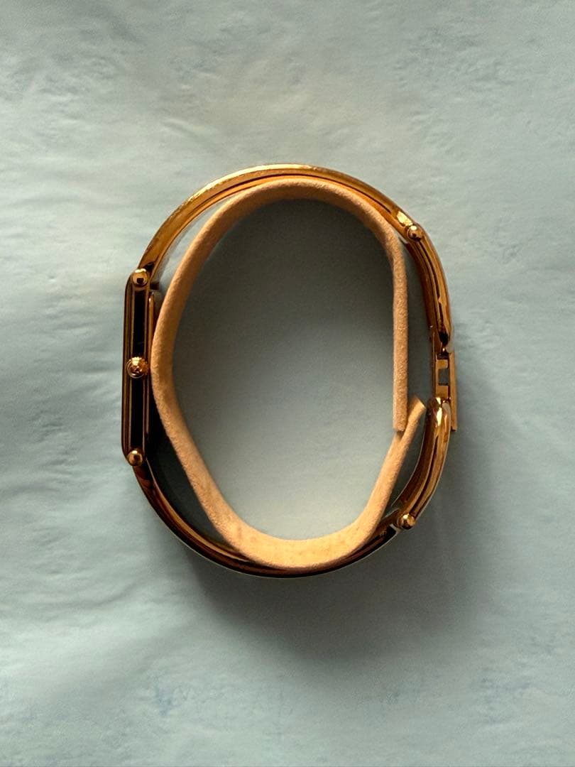 GUCCI アナログクォーツ腕時計