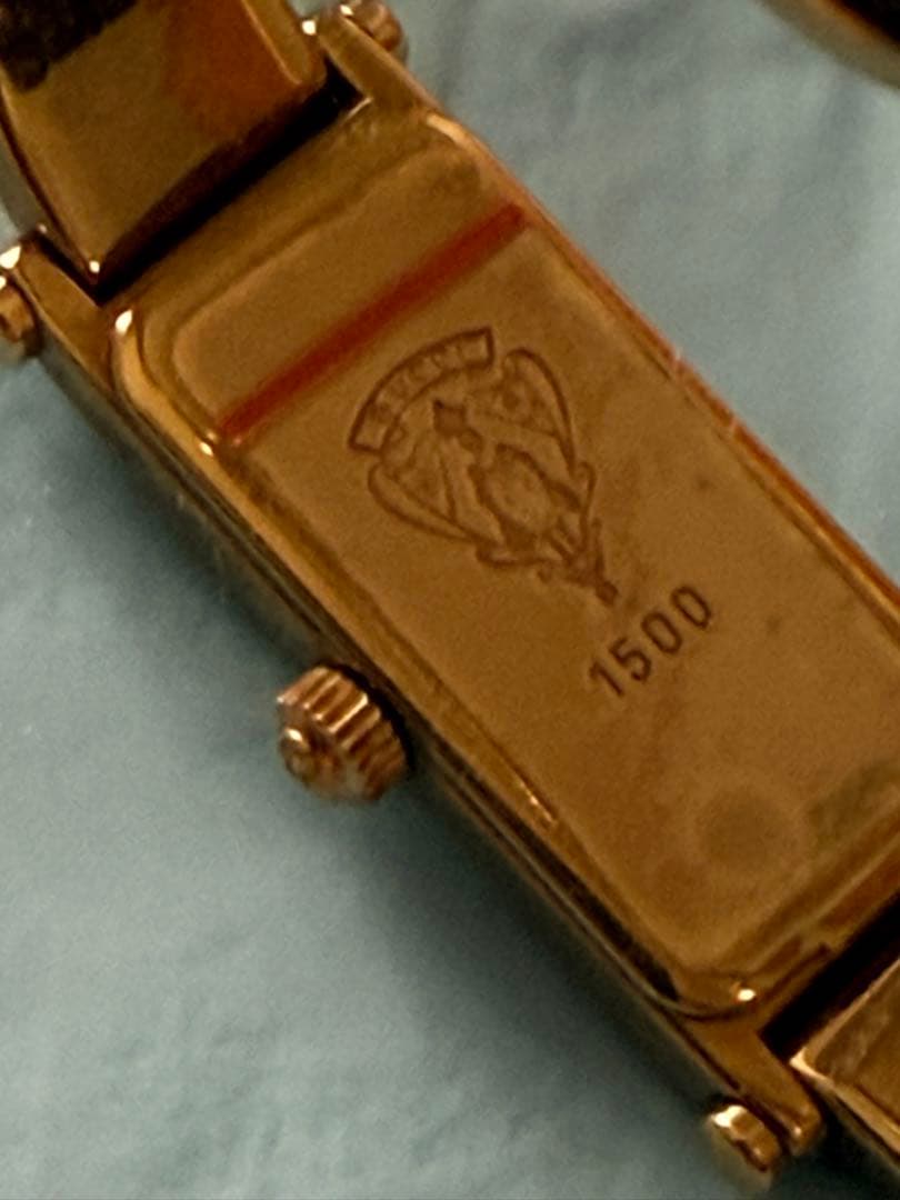 GUCCI アナログクォーツ腕時計