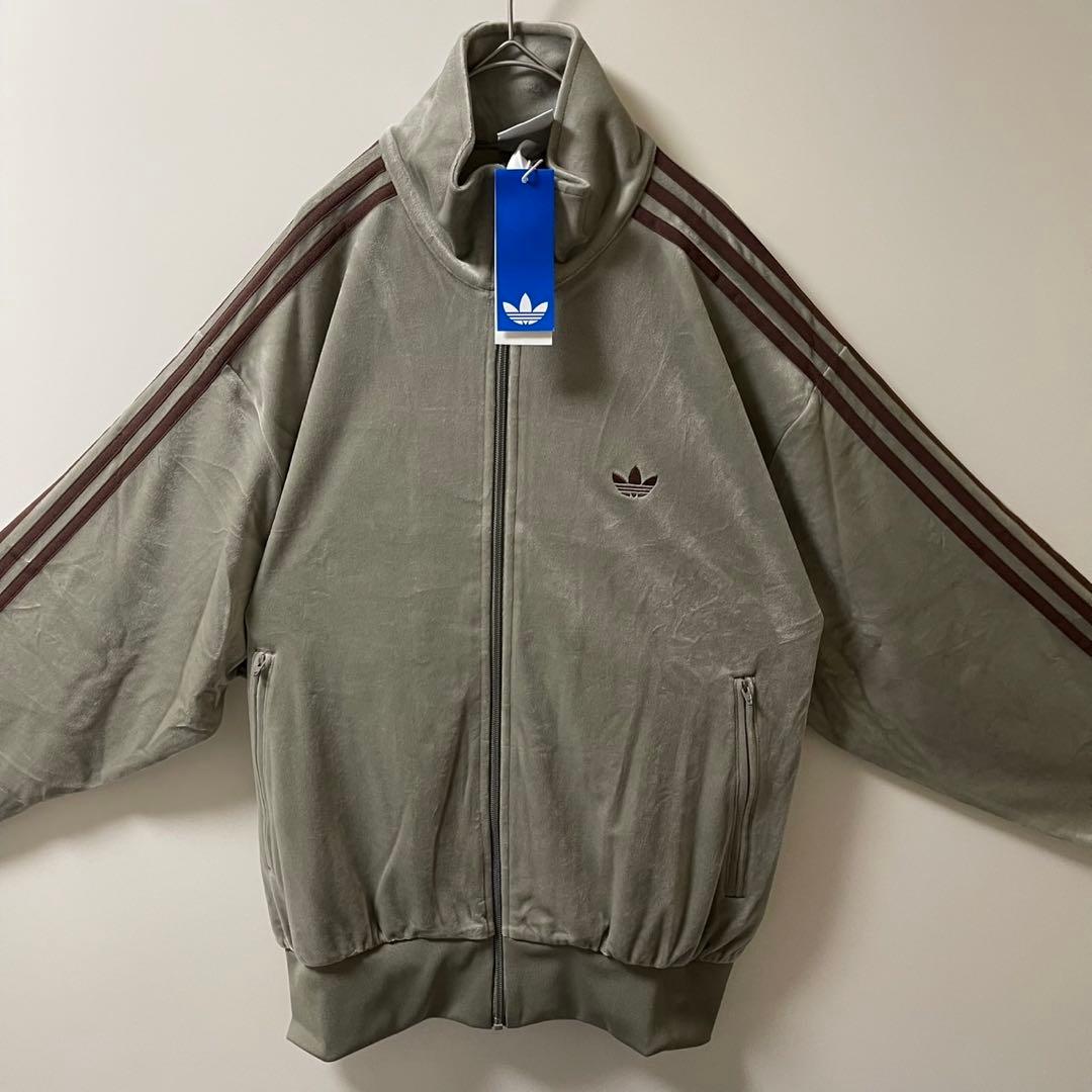 新品2XL◼️アディダス　ベロアトラックトップ ベージュ　ジャーナルスタンダード