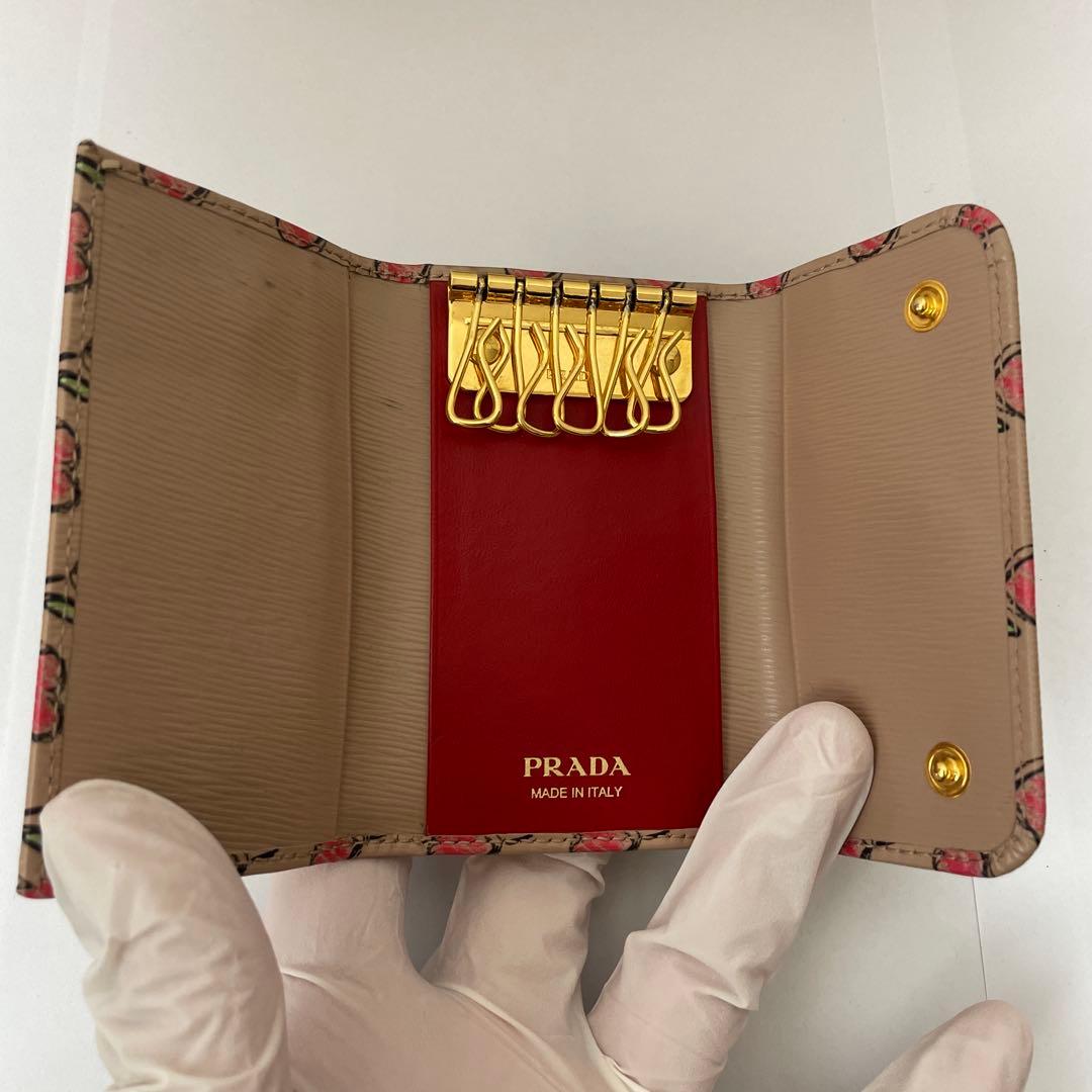 【専用】PRADA ハート・花柄キーケース