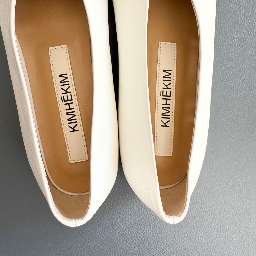 極美品 【キムヘキム】フラワーモチーフ レザー フラットシューズ ホワイト 37