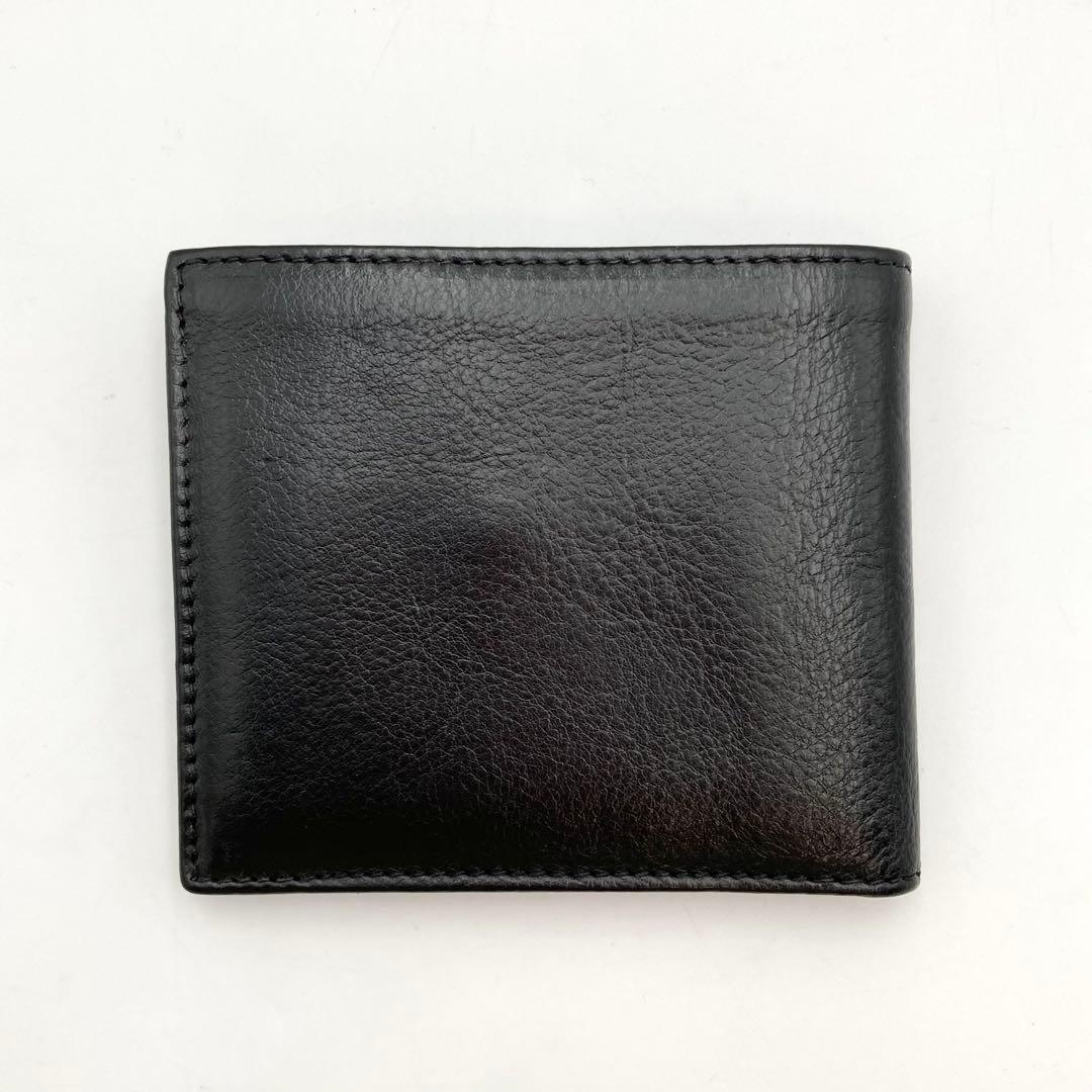 てんてん✨ IL BISONTE 二つ折り財布 黒 レザー ロゴ型押し