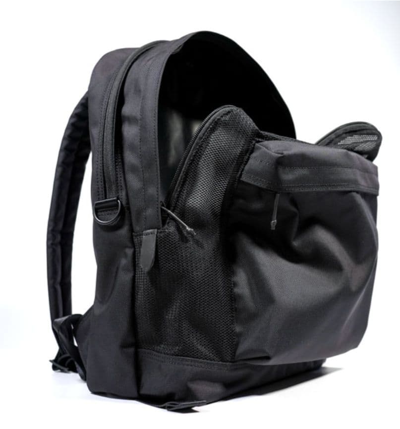 SLOW スロウ リュック・バックパック