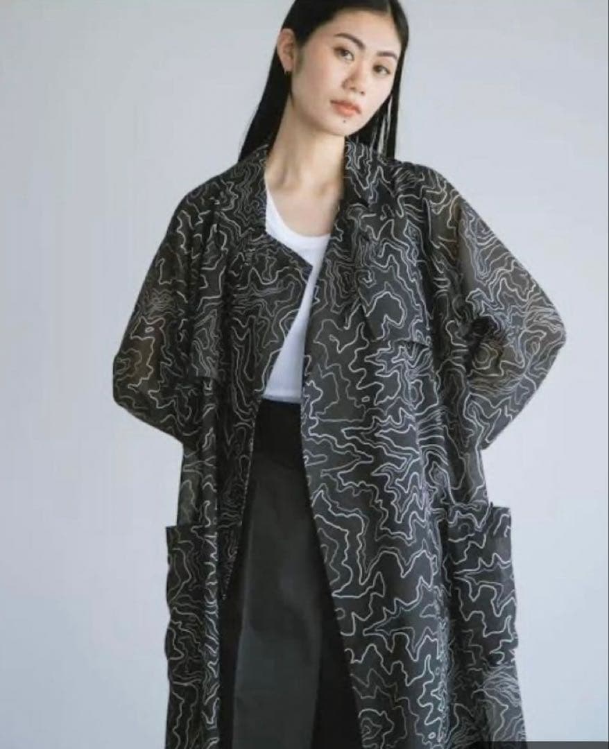 ハイク　CONTOUR LINE TRENCH COAT