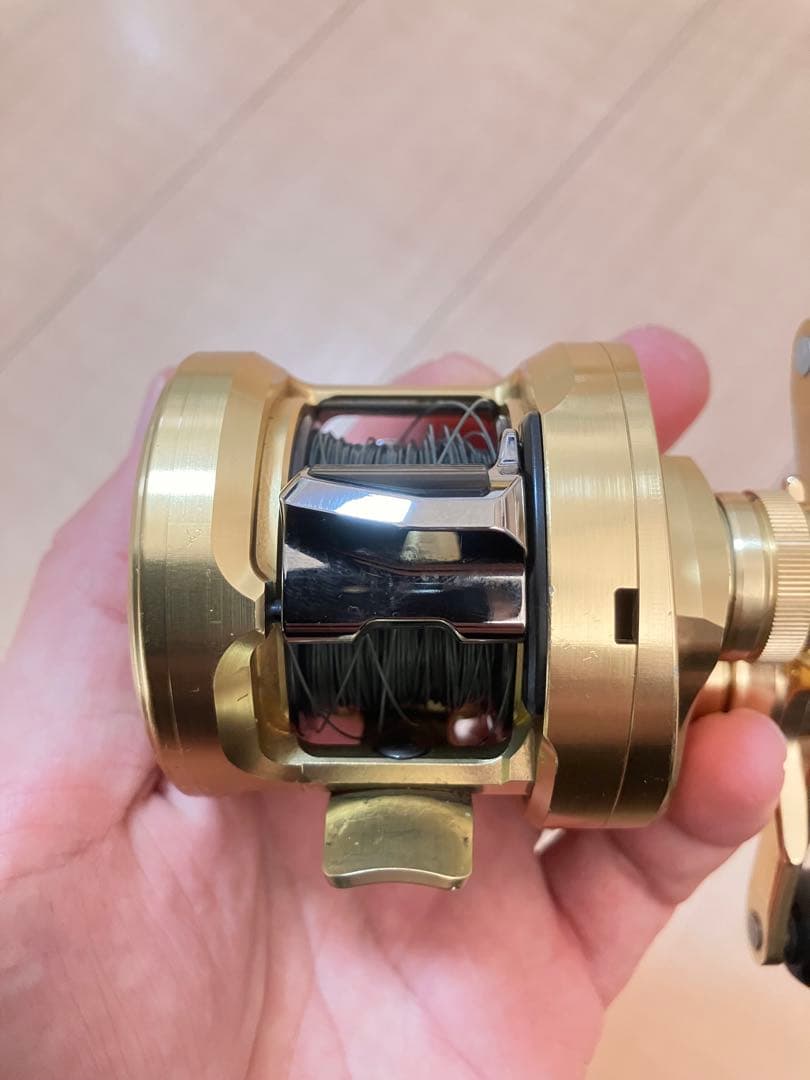 SHIMANO シマノ 21 カルカッタコンクエスト 200HG