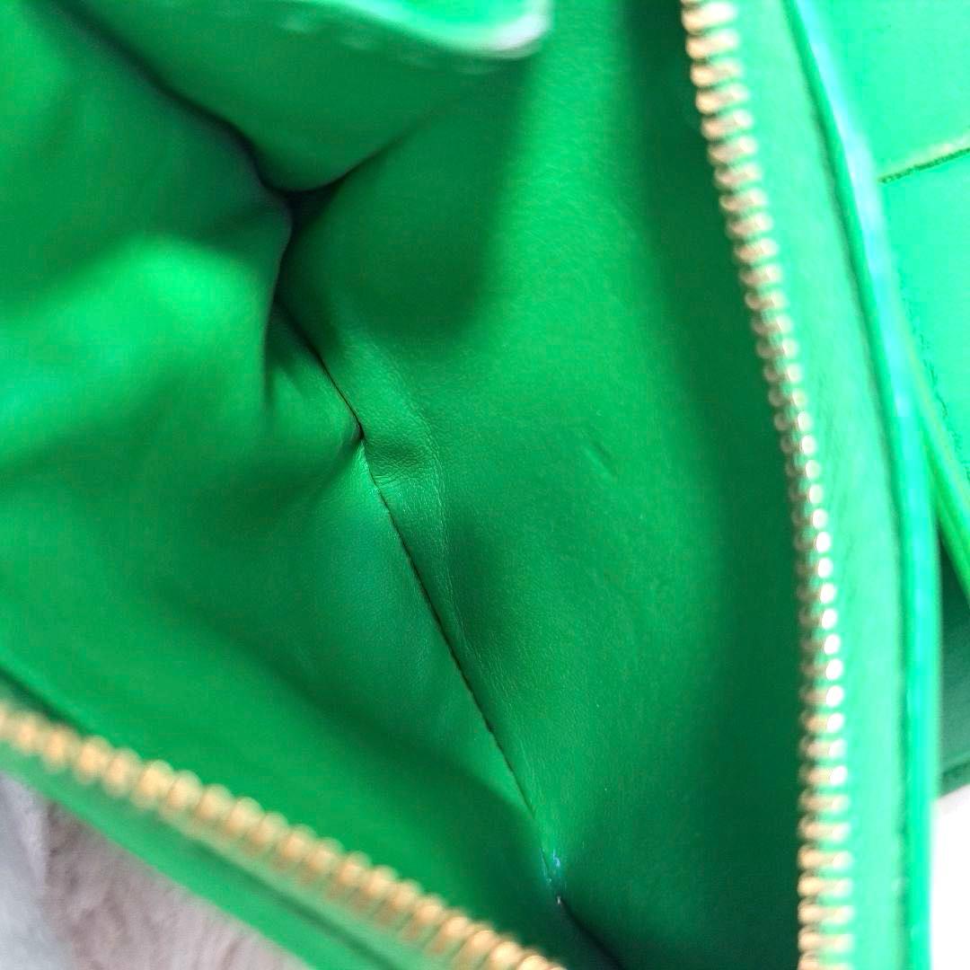 ✨人気色　RFID搭載✨　ボッテガ　三つ折り　カセット　レザー　パラキート