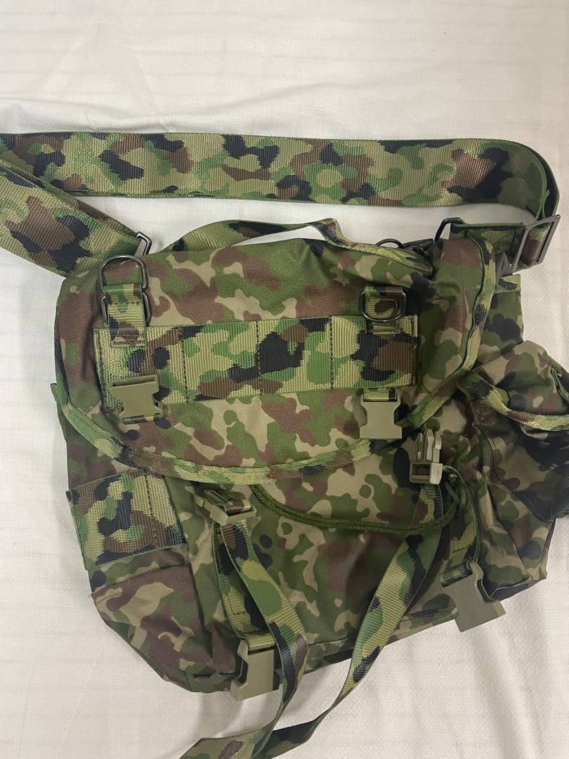 たなか迷彩ショルダーバッグ