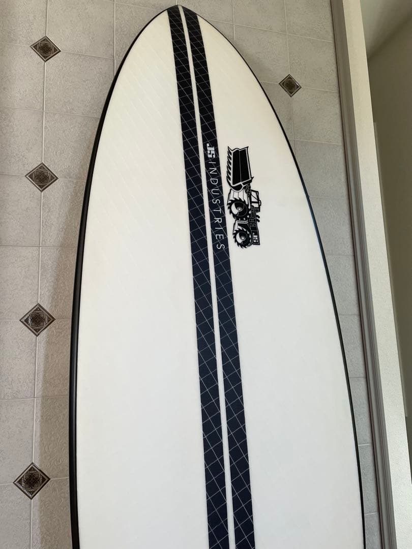 【送料無料】【美品】JSサーフボード　モンスタボックス2020　5.8