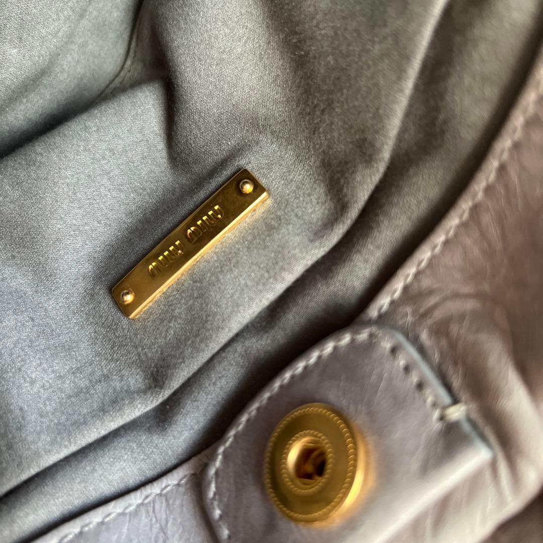 シルバー ギャザー付きショルダーバッグ