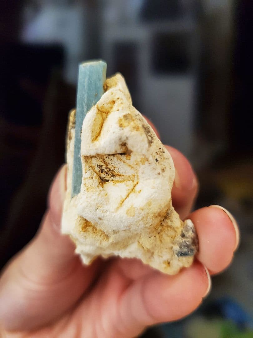 アクアマリン　原石　鉱物標本