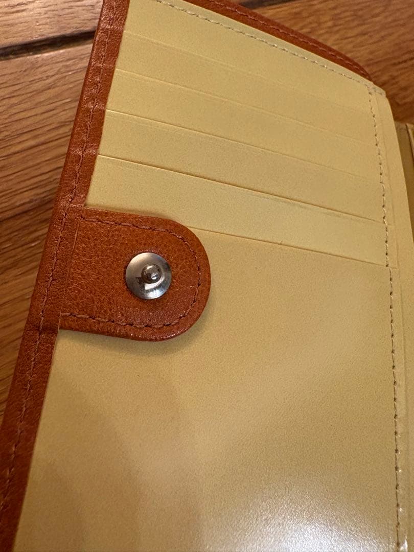 美品！土屋鞄製造所 本革レザー 二つ折り財布 バイカラー 限定 ユニセックス