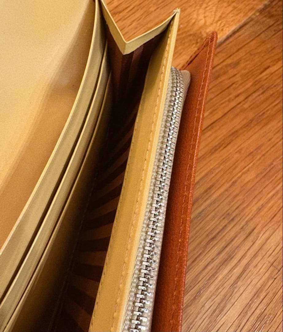 美品！土屋鞄製造所 本革レザー 二つ折り財布 バイカラー 限定 ユニセックス