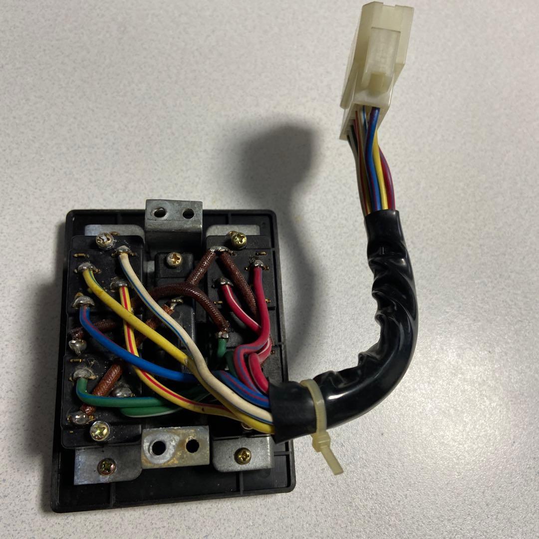 美品❗️R30スカイラインDR30RSターボ　パワーウィンドウスイッチ