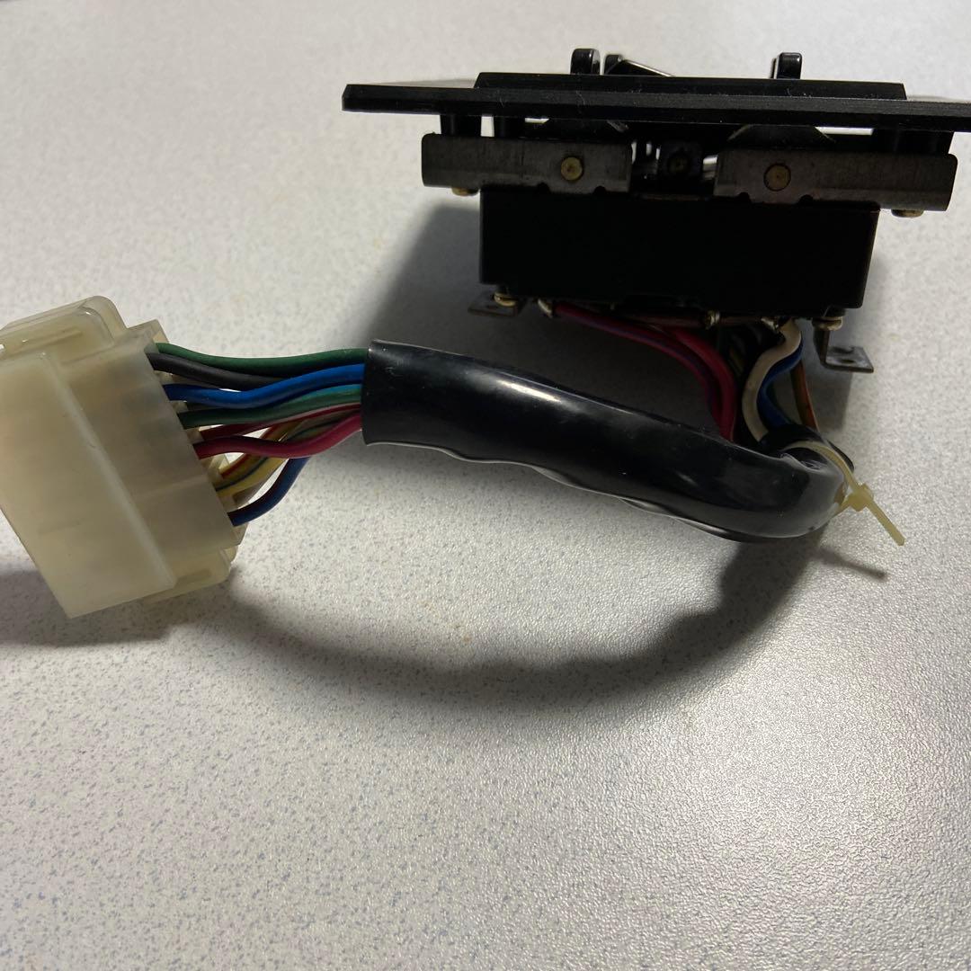 美品❗️R30スカイラインDR30RSターボ　パワーウィンドウスイッチ