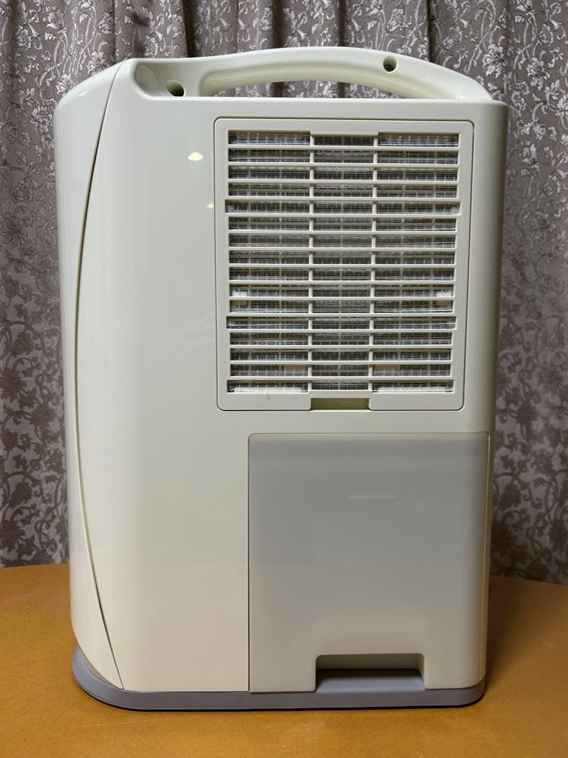 美品！コロナ　衣類乾燥除湿機　CD-S6316