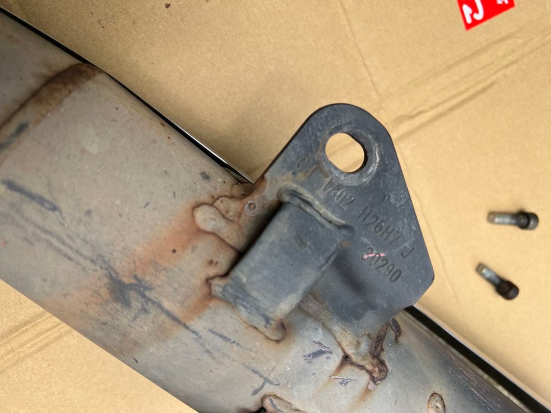 GN125-2F純正 スチール製シルバー・ブラックマフラー