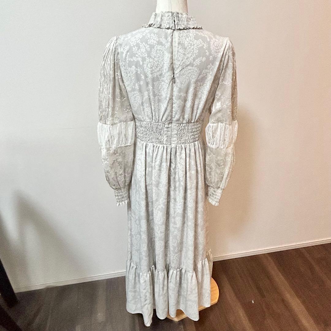 ワンピース Herlipto Winter Floral Long-sleeve Dress