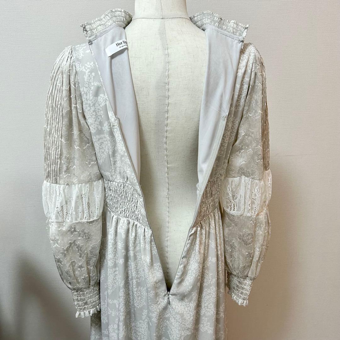 ワンピース Herlipto Winter Floral Long-sleeve Dress