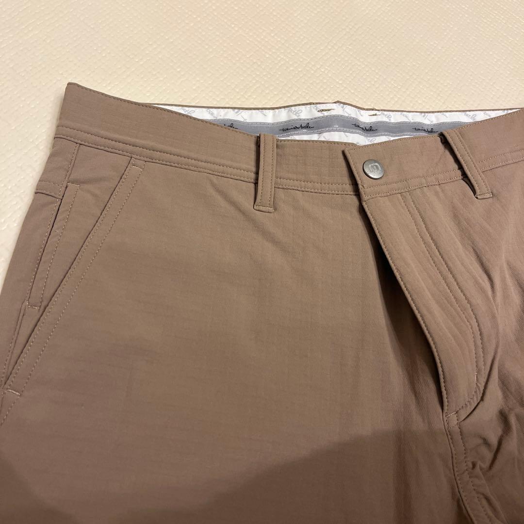 トラビスマシュー チノパン