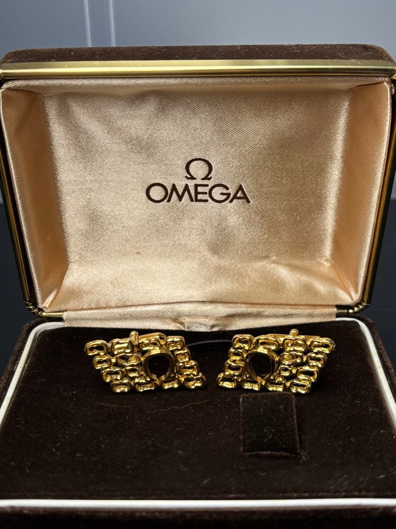 【希少品】オメガ OMEGA Ω 立体ロゴカフス カフリンクス ゴールド ボタン