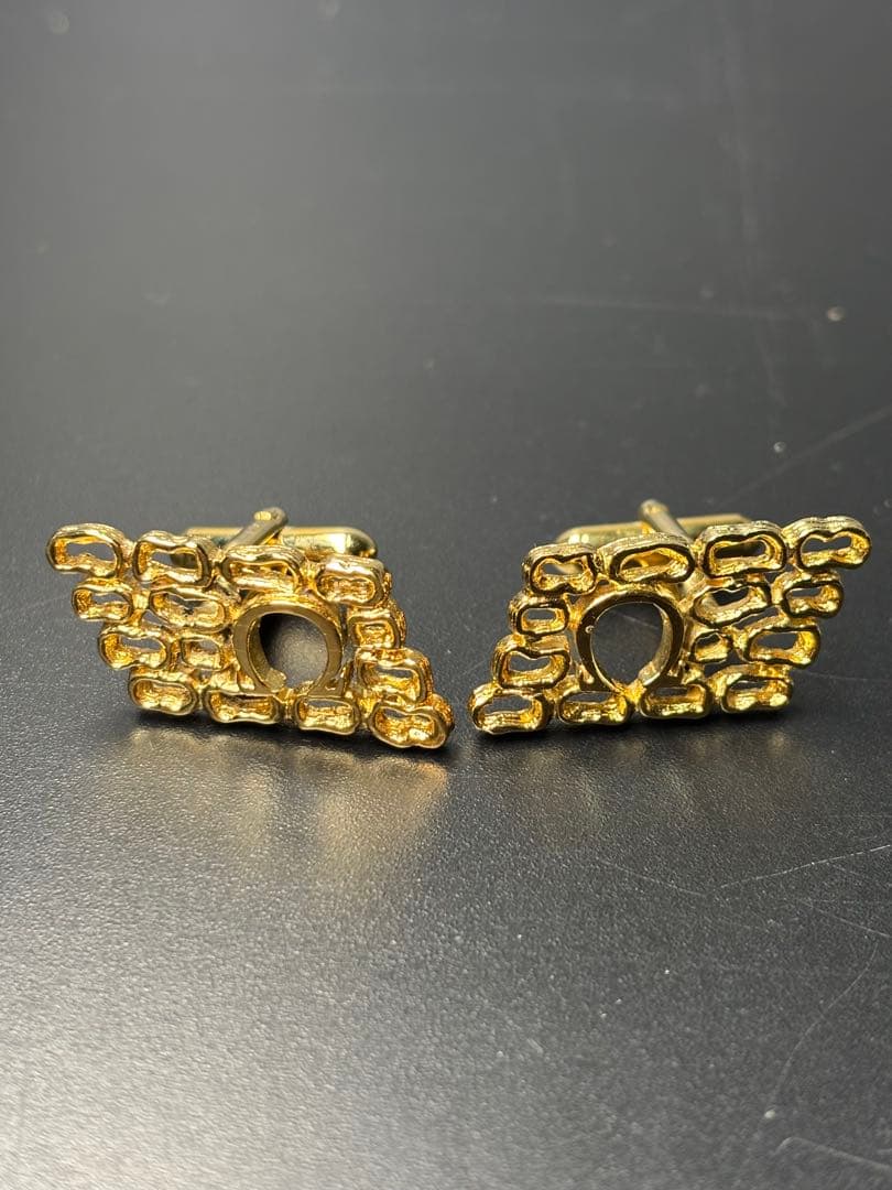 【希少品】オメガ OMEGA Ω 立体ロゴカフス カフリンクス ゴールド ボタン