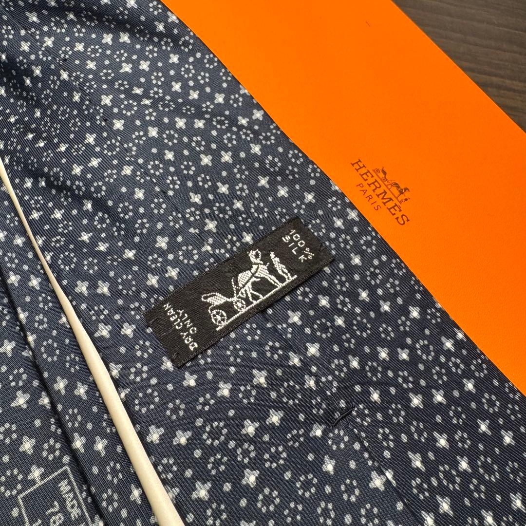 極美品 HERMES エルメス 満天の星空 銀河モチーフ ネクタイ ネイビー