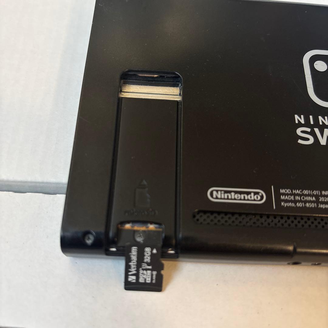Nintendo Switch 本体　S Dカード32g付き