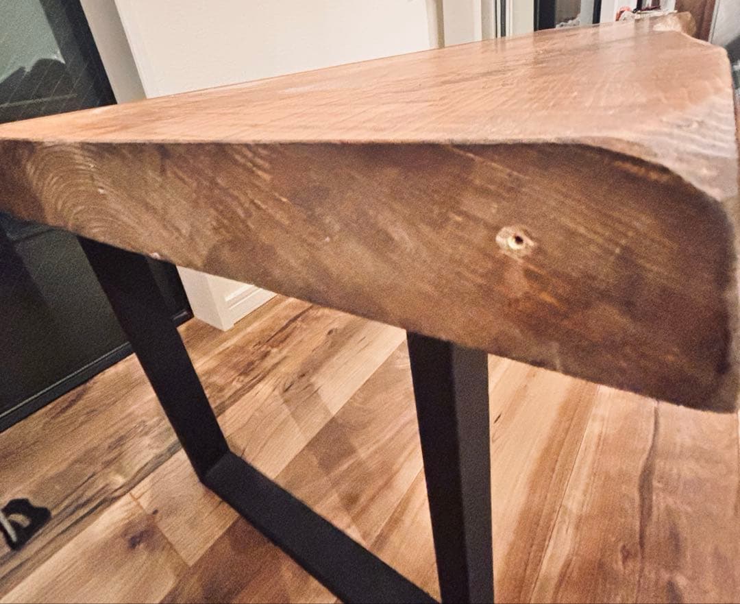 極厚　無垢材のナチュラルテーブル