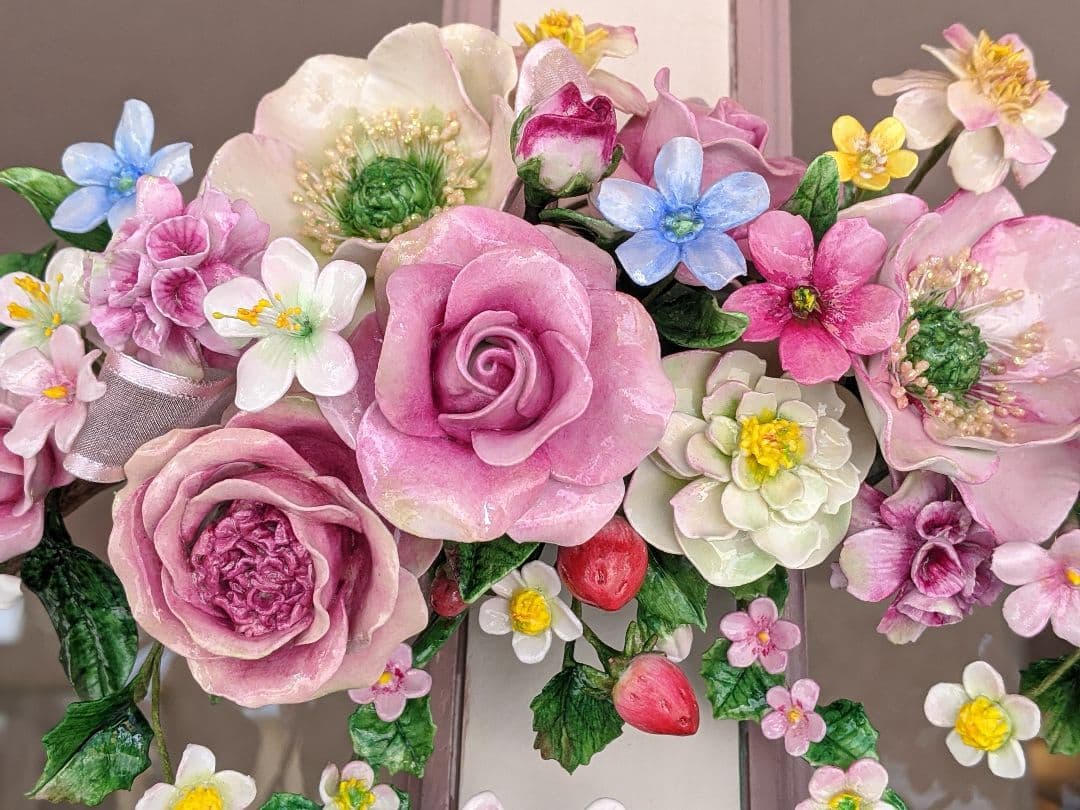 【専用です】クレイフラワー♡うさぎさん親子と薔薇のリース♡ハンドメイド