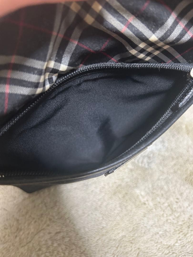 バーバリー ブラックレーベル ナイロン ショルダーバッグ サコッシュ