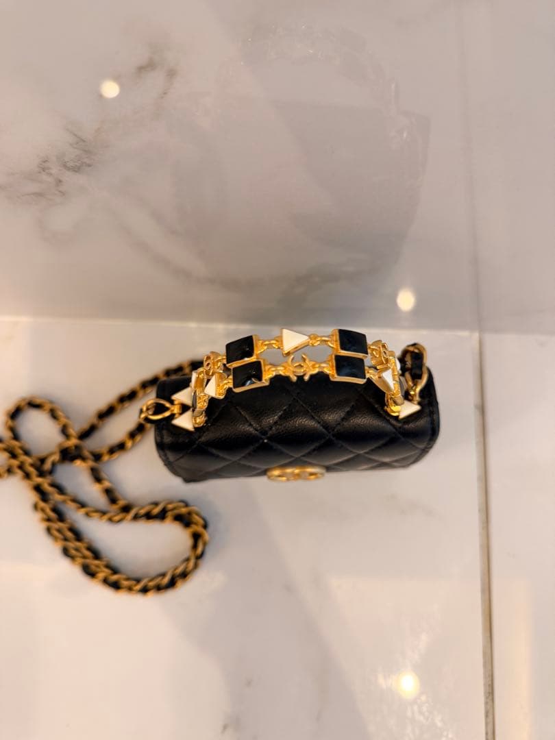 シャネルミニチェーンバッグ