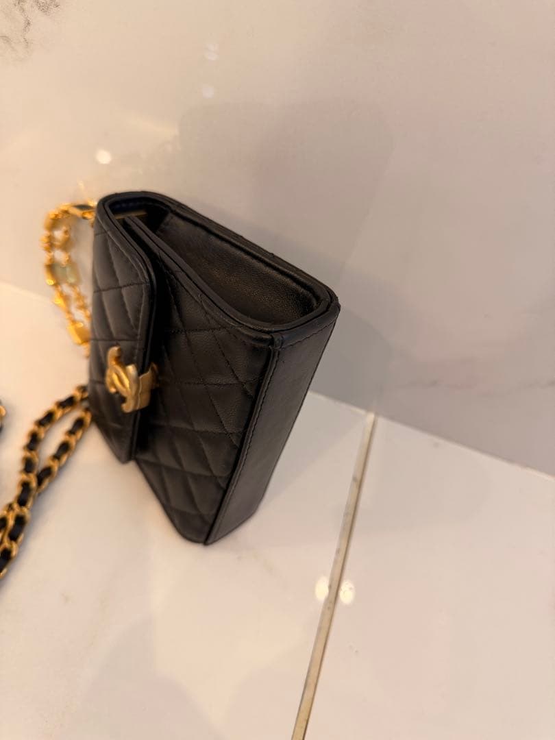 シャネルミニチェーンバッグ