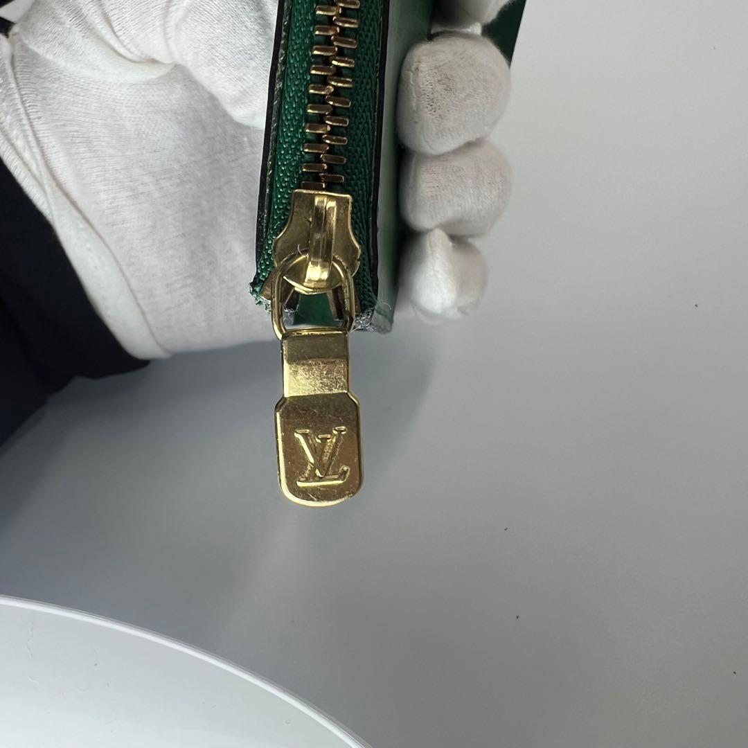 ルイヴィトン エピ ポシェット クラッチ 緑