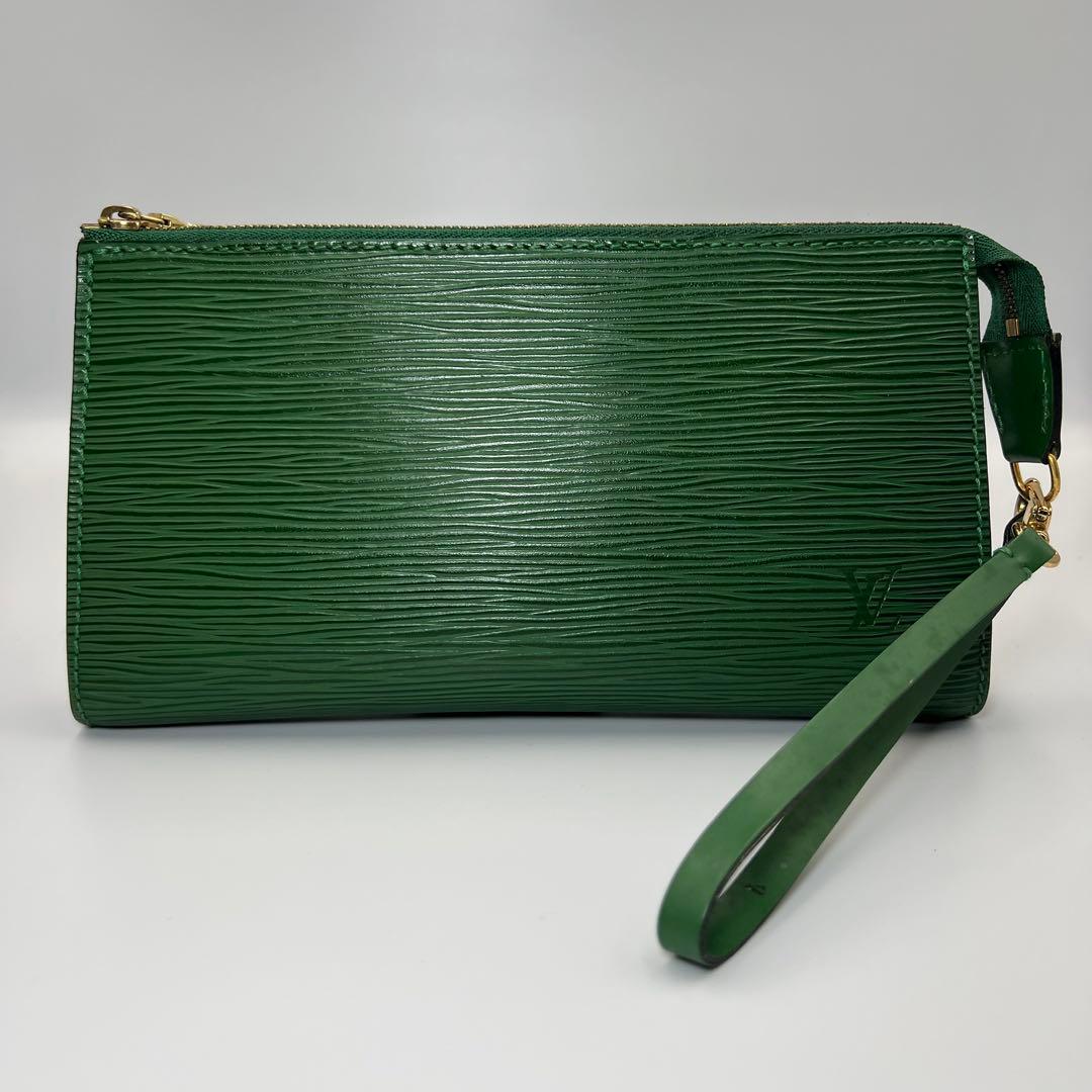 ルイヴィトン エピ ポシェット クラッチ 緑