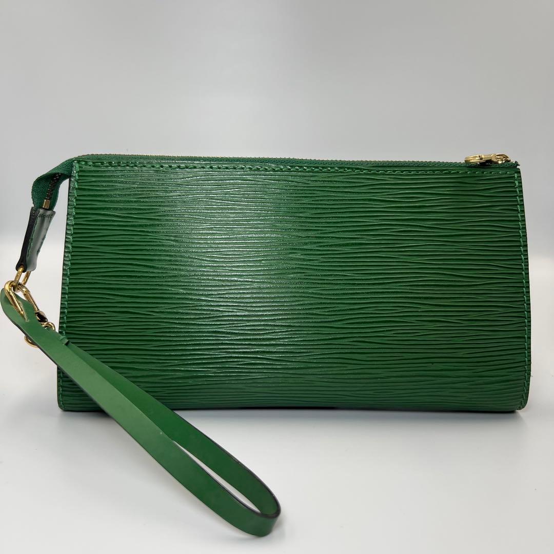 ルイヴィトン エピ ポシェット クラッチ 緑