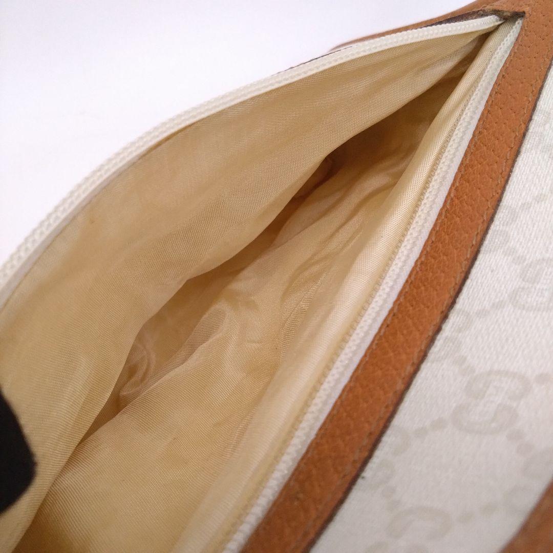【美品】GUCCI 希少 クラッチバッグ セカンド ポーチ GGプラス総柄 白