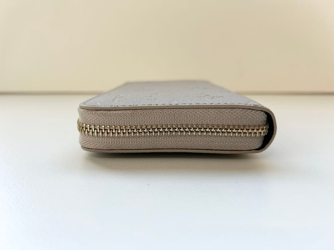 アンプラント ジッピーウォレット 長財布