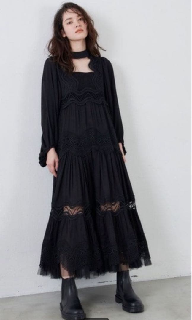 美品✨ ラベルエチュード　モチーフレースギャザーボリュームチョーカーワンピ一ス