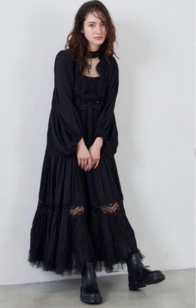 美品✨ ラベルエチュード　モチーフレースギャザーボリュームチョーカーワンピ一ス