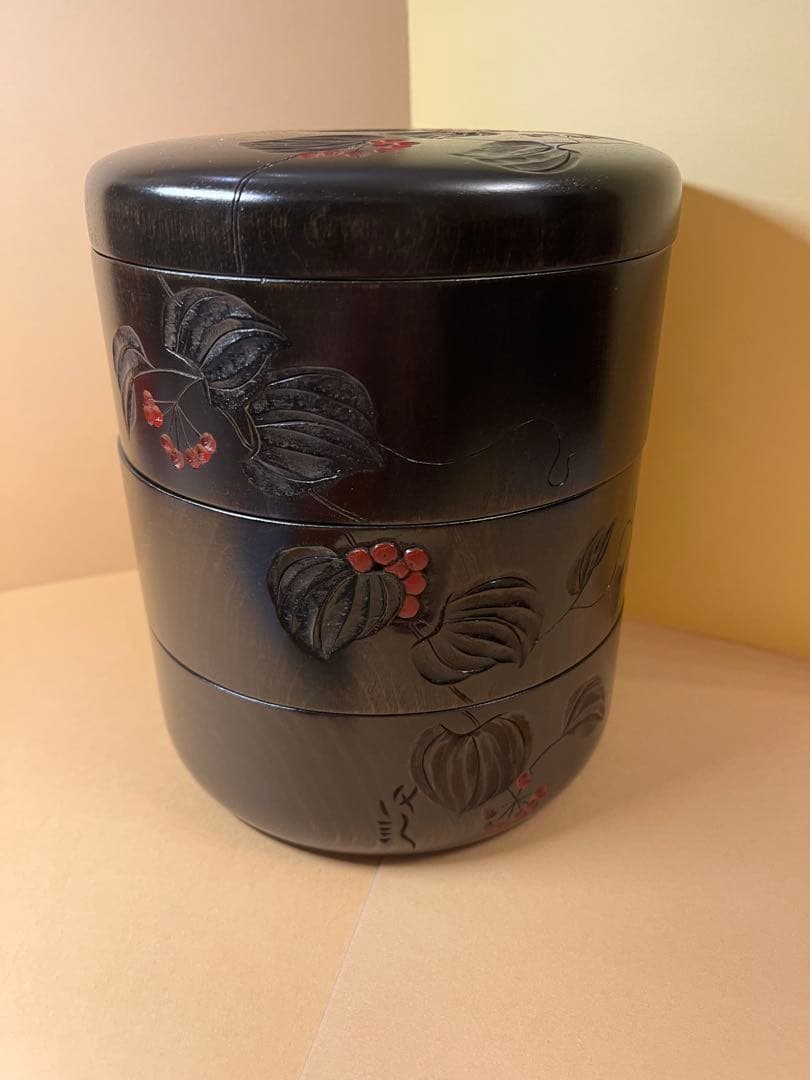 川添日記　重箱　草木彫　漆器
