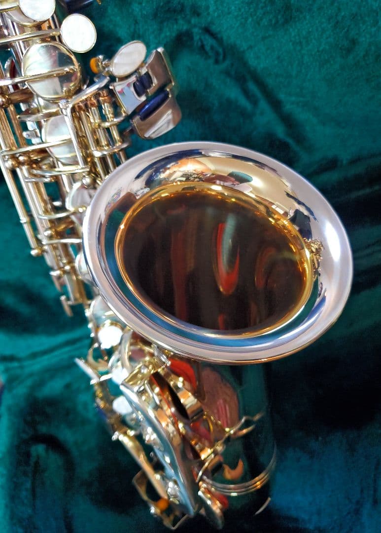 美品　ケルントナー　アルトサックス　ゴールドラッカー　彫刻　初心者　自宅　練習用