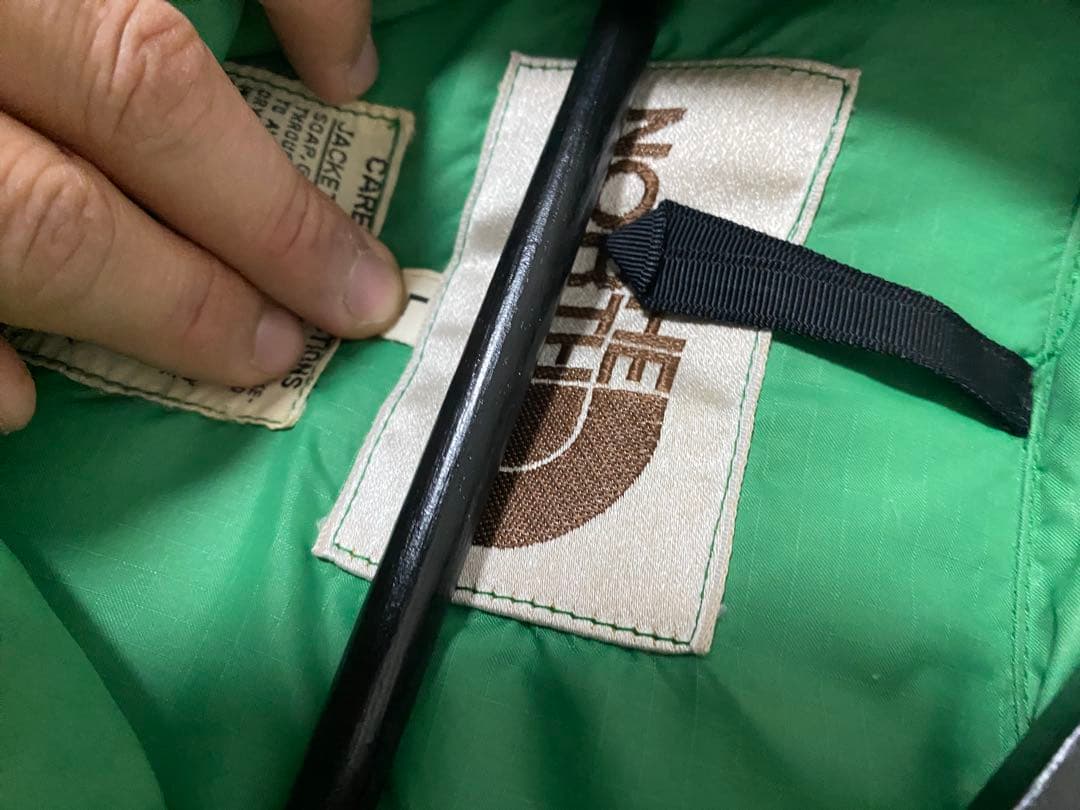 THE NORTH FACE 茶タグ　ダウンベスト