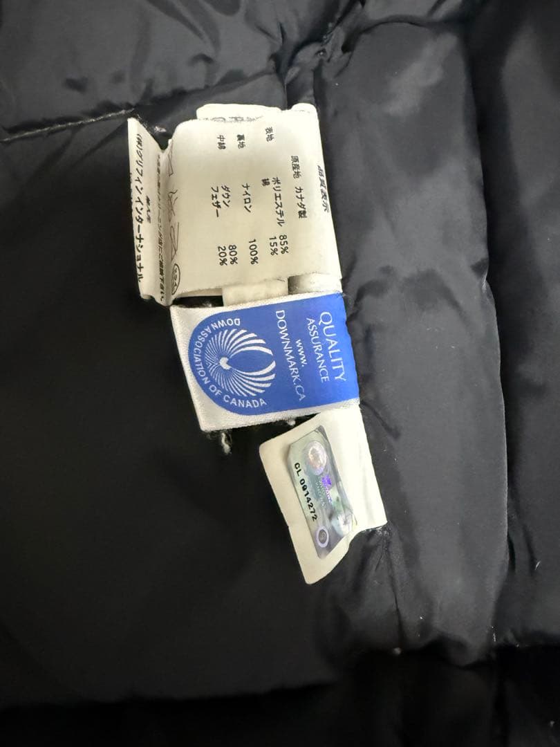 本物　カナダグース　ダウンベスト　カーキ　Sサイズ