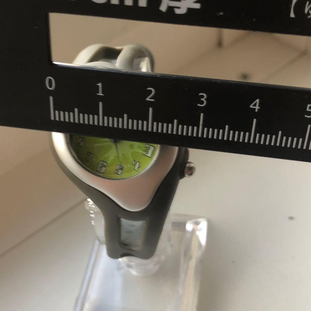 NIKE TRIAX SMOOTH 00s レトロ　腕時計　y2k アナログ