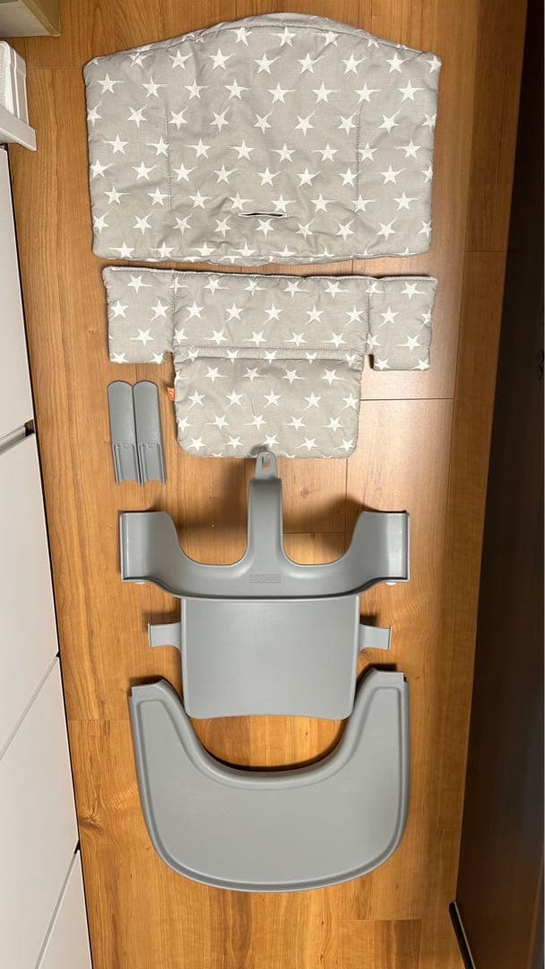 ストッケ　トリップトラップ　ベビーセット　カバー　トレー