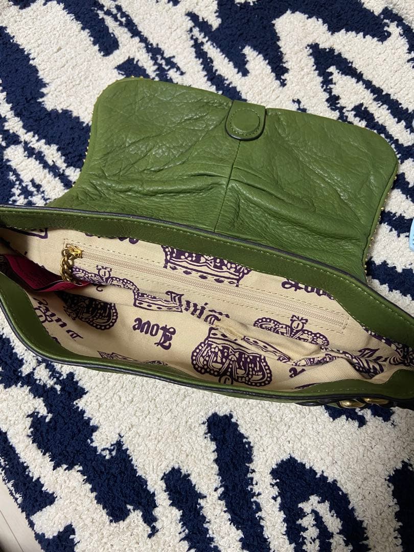 未使用JuicyCoutureジューシークチュール★クラッチバッグ★チャーム付